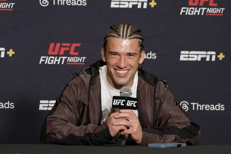Билли Рэй Гофф нацелен на рекорд бонусов Оливейры перед боем на UFC Vegas 107