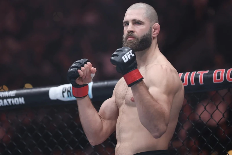 Иржи Прохазка отказался от боя на UFC 317 из-за экзаменов в университете