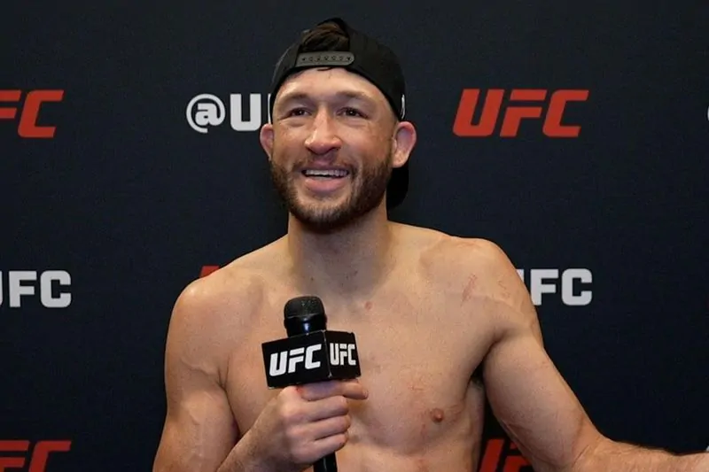 Джулиан Эроса рассчитывает завершить бой с Костой удушающим приёмом на UFC Vegas 106