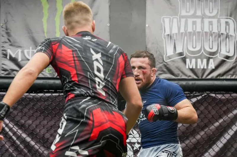 Мераб Двалишвили получил серьёзное рассечение перед боем на UFC 316 — Дана Уайт отреагировал