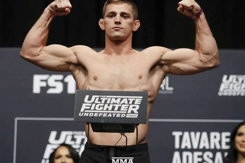 Первый выбор Даниэля Кормье на The Ultimate Fighter объявил о завершении карьеры из-за финансов