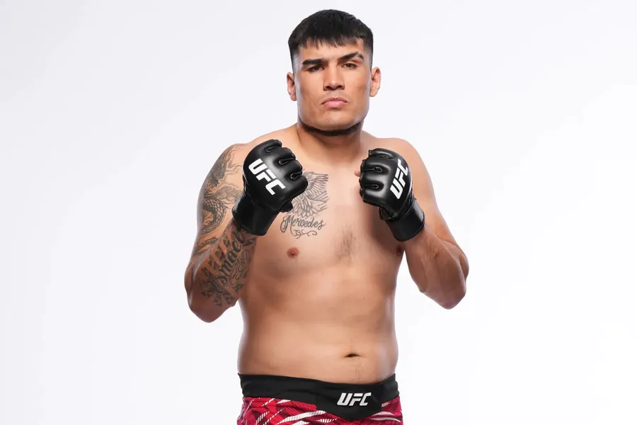 Боец UFC 317, проваливший взвешивание на 4,5 кг, всё же получит шанс на контракт в Contender Series