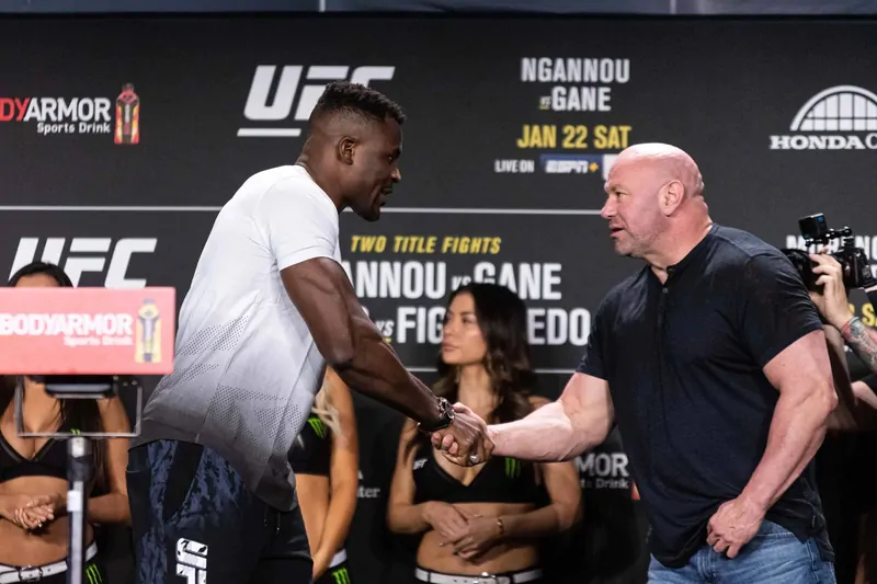 Тренер Франсиса Нганну: «Прошло достаточно времени, он может вернуться в UFC»