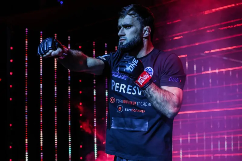 ONE Fight Night 34: в кард добавлены два претендентских боя