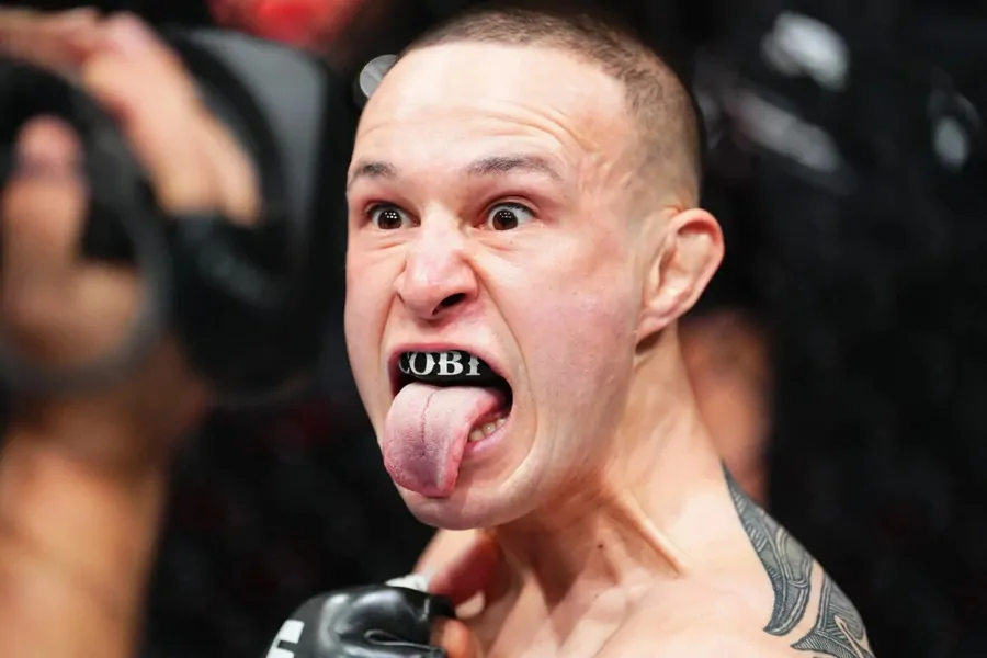 Кай Кара-Франс раскритиковал Манела Капе за снятие с UFC 317: «Он клоун и идиот»