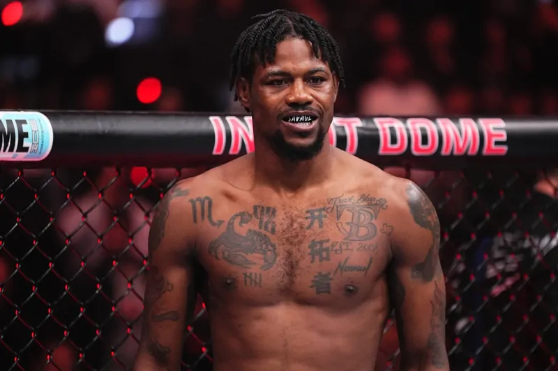 Кевин Холланд и Белал Мухаммад устроили перепалку перед UFC 316