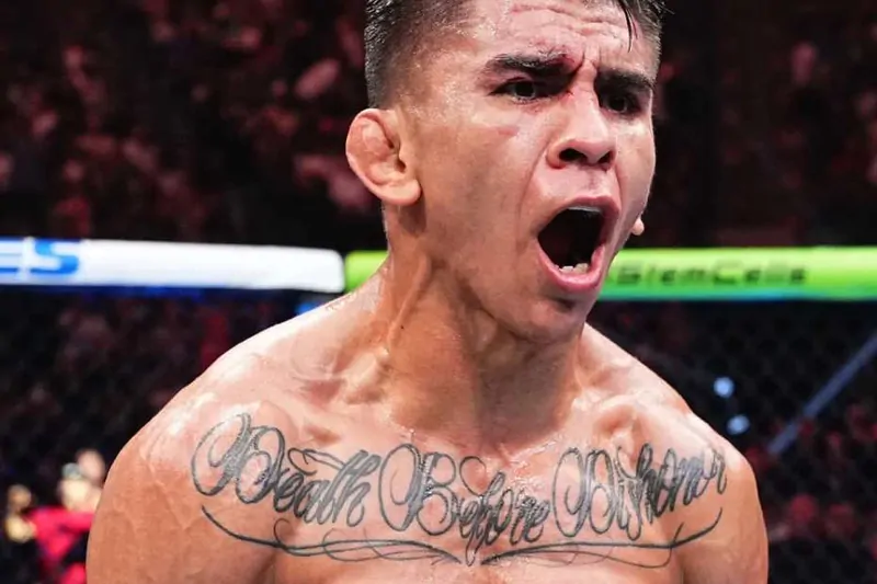 Марио Баутиста вызывает Умара Нурмагомедова на бой после победы на UFC 316