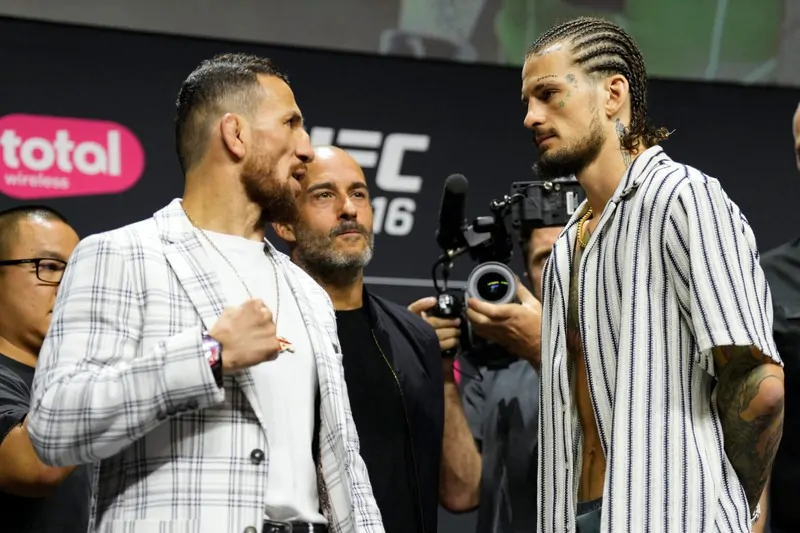 UFC 316: запрещены локти 12-6 и изменено определение «находящегося в партере» бойца