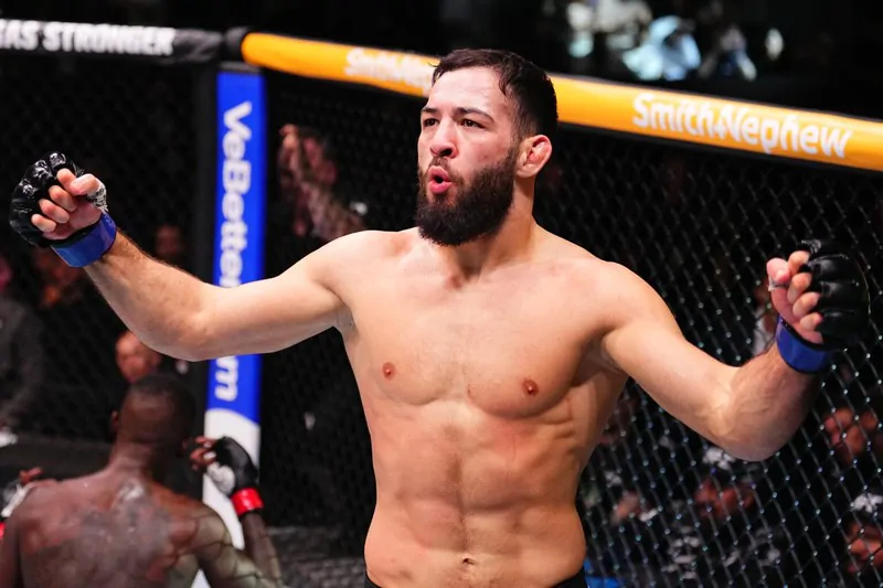 Имавов отказался от роли запасного на UFC 319 и бросил вызов Борральо: «Я тебя сломаю»