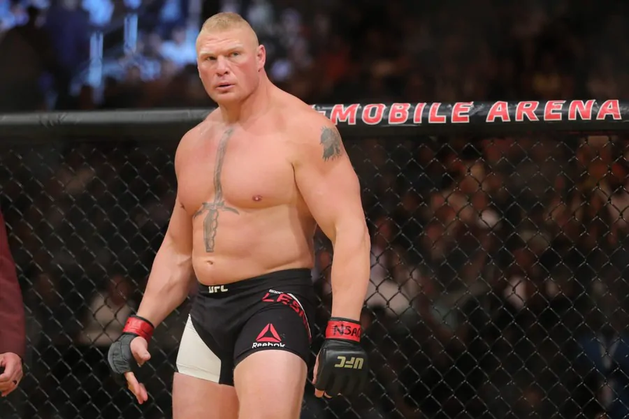 Брок Леснар получил $2,5 миллиона за спасение UFC 200 после неожиданной отставки Конора МакГрегора