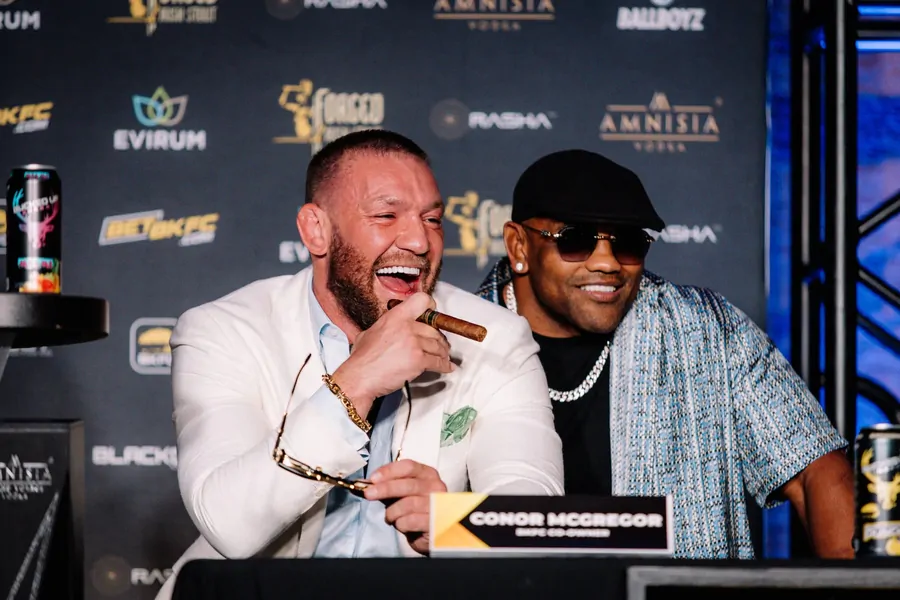 Конор МакГрегор намекнул на возвращение в UFC и бой в Белом доме