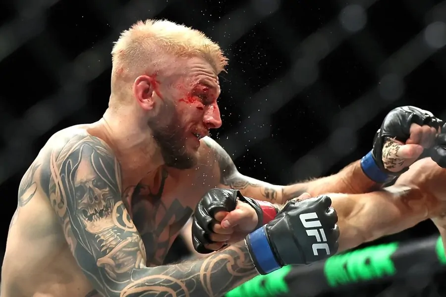 Дэн Хукер отказался от боя на UFC Perth из-за конфликта с руководством UFC