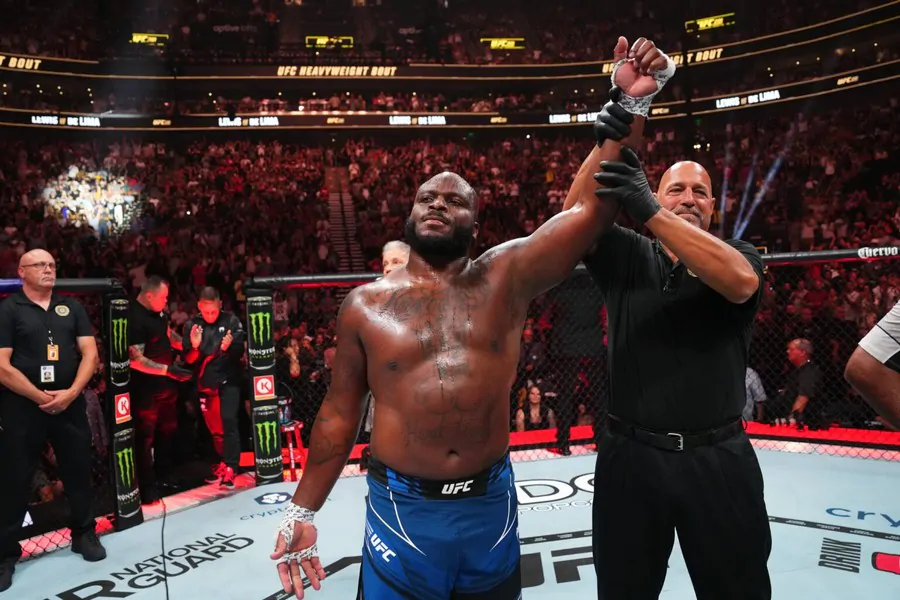 Деррик Льюис обеспокоил фанатов перед UFC Nashville — может не уложиться в вес