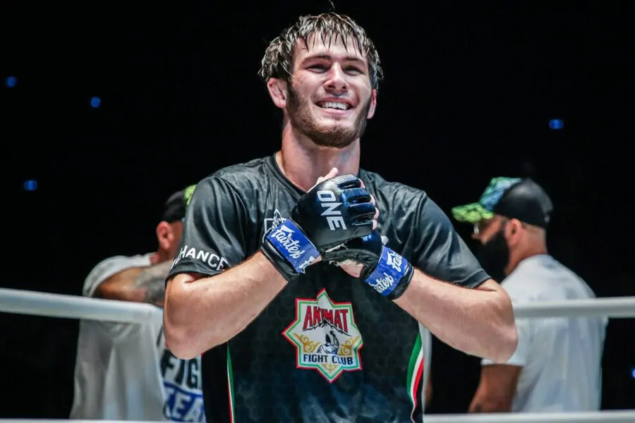 Ибрагим Дауев выходит на замену и подерётся с Педру Дантасом на ONE Fight Night 33
