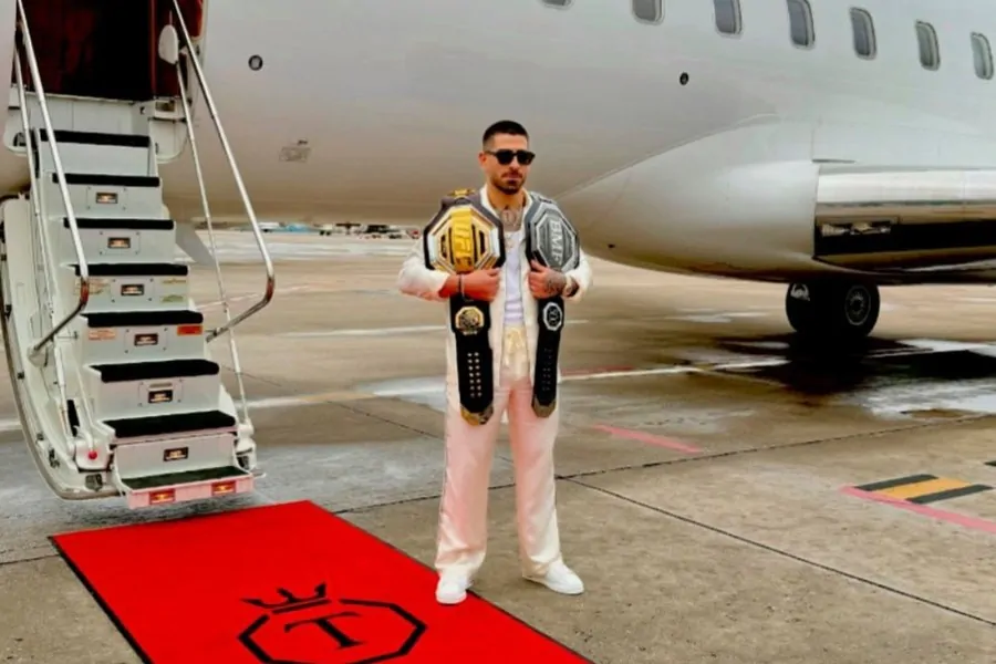 Чемпион UFC Илиа Топурия тратит $200 000 на частные перелёты из Испании в США