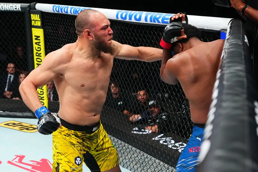 Валтер Уокер после победы на UFC Nashville: «Я не готов к топ-10, дайте мне время»