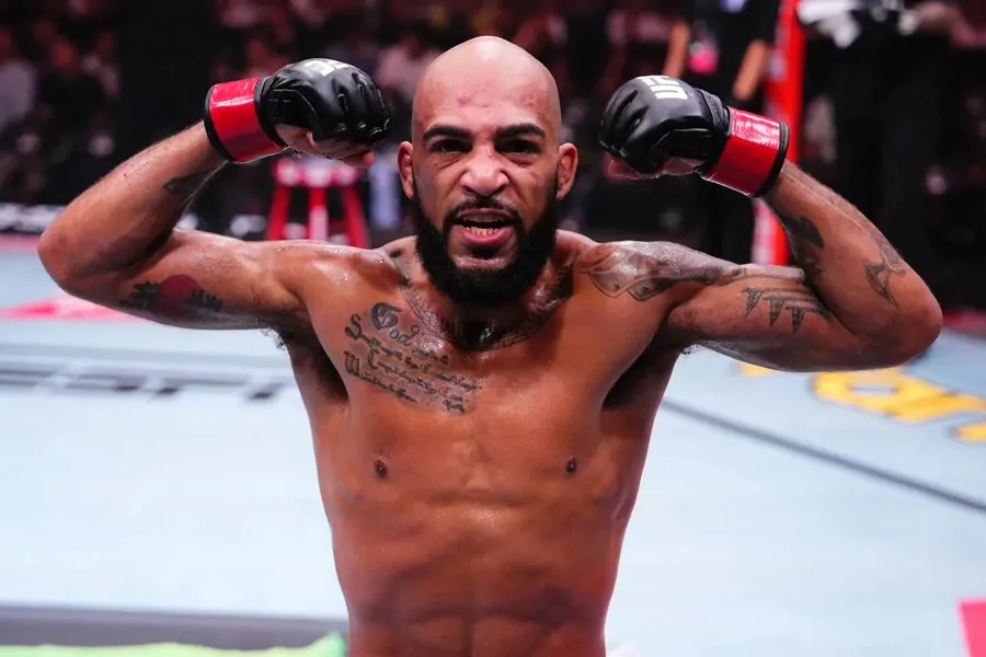 Чарльз Джонсон вышел на UFC Shanghai с пустым счетом в банке и одержал сенсационную победу нокаутом