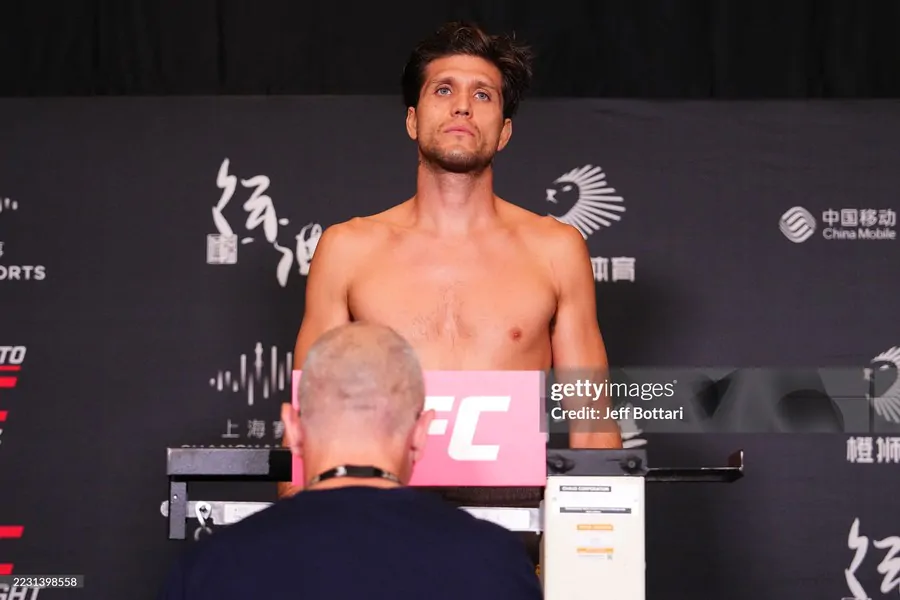 Результаты взвешивания UFC Shanghai