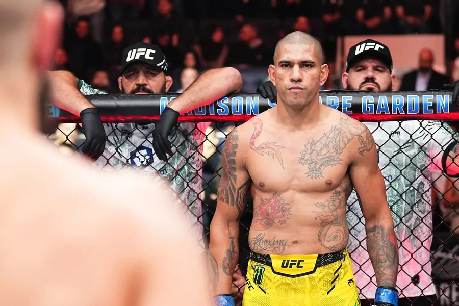 Алекс Перейра: «История с Магомедом Анкалаевым завершится после UFC 320»