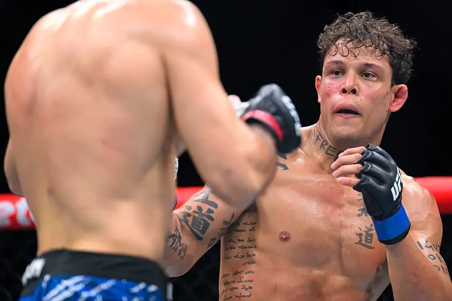 Кайо Борральо попытался объяснить поражение на UFC Paris