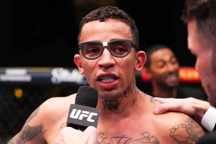 Карлос Пратес едва не подрался с агентом Имавова на взвешивании UFC Paris